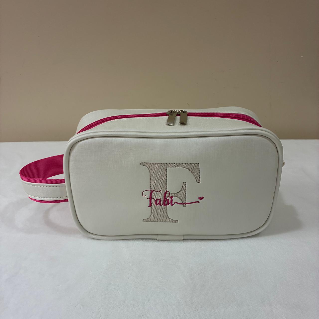 Necessaire Monograma Premium